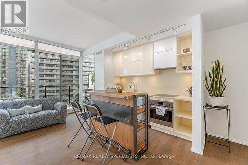 3012 - 125 Peter Street, Toronto, ON - Indoor