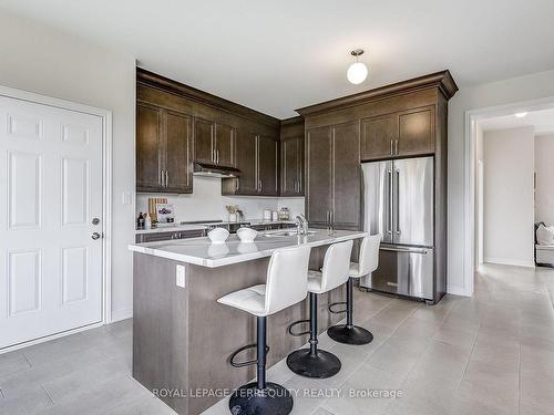 1289 Aquarius Tr, Pickering, ON - Indoor Photo Showing Kitchen