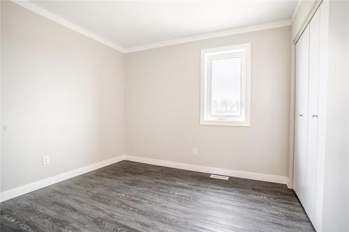 A 5 Normandeau Avenue, Ste Anne, MB - Indoor Photo Showing Other Room