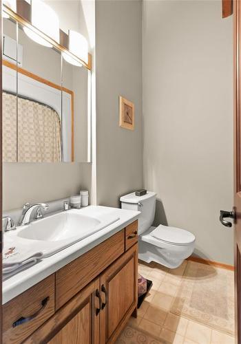 156 Peltz Drive, St Clements, MB - Indoor Photo Showing Bathroom