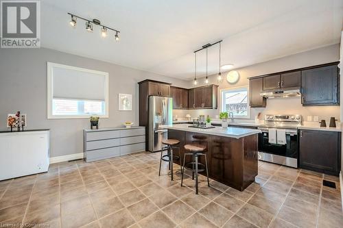 905 Valebrook Court, Kitchener, ON - Indoor Photo Showing Kitchen With Stainless Steel Kitchen With Upgraded Kitchen