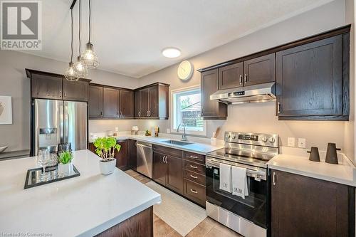 905 Valebrook Court, Kitchener, ON - Indoor Photo Showing Kitchen With Stainless Steel Kitchen