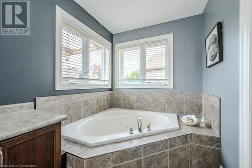 905 Valebrook Court, Kitchener, ON - Indoor Photo Showing Bathroom