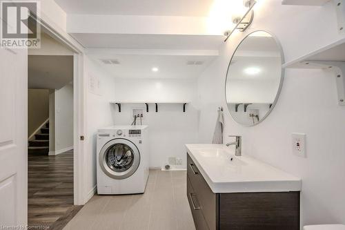 905 Valebrook Court, Kitchener, ON - Indoor Photo Showing Laundry Room