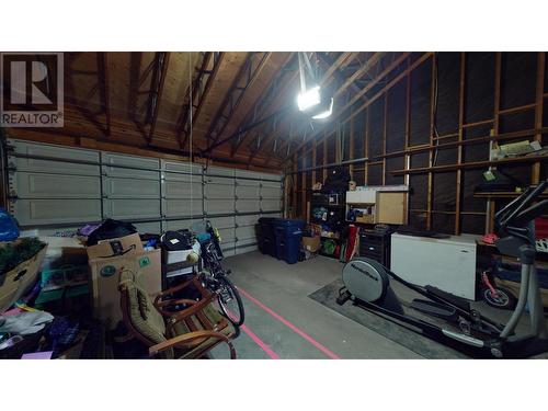 1616 Mt Proctor  N Place, Cranbrook, BC - Indoor Photo Showing Garage