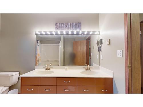 1616 Mt Proctor Place N, Cranbrook, BC - Indoor Photo Showing Bathroom