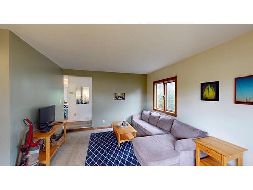 1616 Mt Proctor Place N, Cranbrook, BC - Indoor Photo Showing Living Room