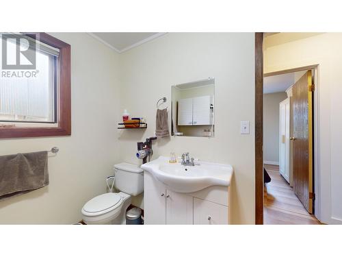 1616 Mt Proctor  N Place, Cranbrook, BC - Indoor Photo Showing Bathroom