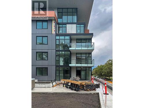 3389 Lakeshore Road Unit# N216, Kelowna, BC - Outdoor