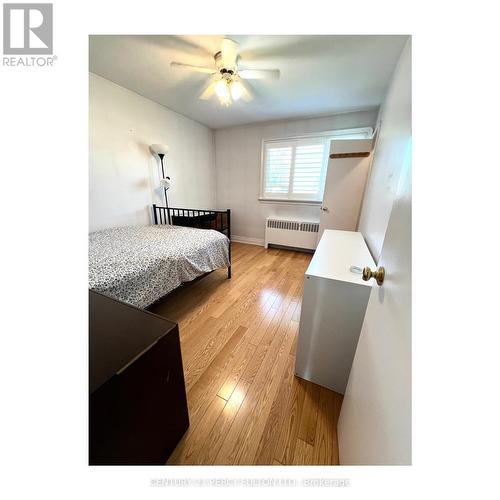 26 Orlando Boulevard, Toronto, ON - Indoor Photo Showing Bedroom