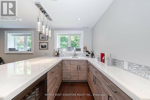 5737 15Th Side Road, King, ON - Indoor Photo Showing Kitchen