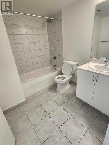 1005 - 10 Wilby Crescent, Toronto, ON - Indoor Photo Showing Bathroom