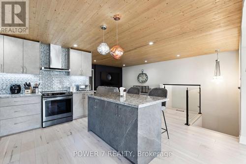 1 Mcgill Drive, Kawartha Lakes, ON - Indoor Photo Showing Kitchen With Upgraded Kitchen