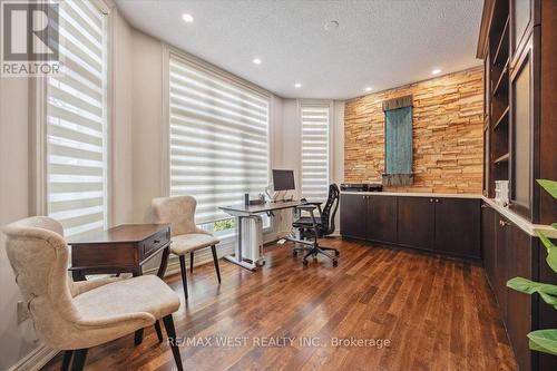 2 Waterford Lane, Whitchurch-Stouffville, ON - Indoor Photo Showing Office