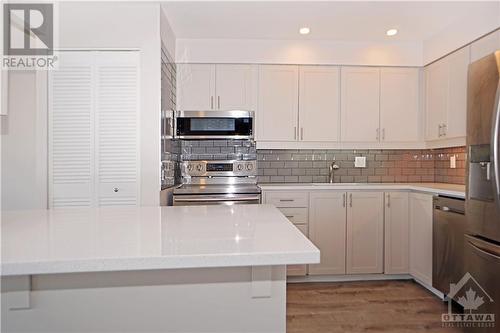 Quartz counters - 1195 Richmond Road Unit#1507, Ottawa, ON - Indoor Photo Showing Kitchen