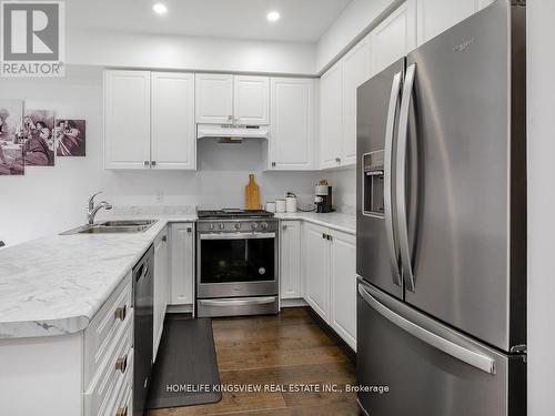 38 Veterans Street, Bradford West Gwillimbury, ON - Indoor Photo Showing Kitchen With Double Sink