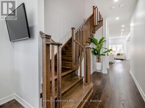 38 Veterans Street, Bradford West Gwillimbury, ON - Indoor Photo Showing Other Room