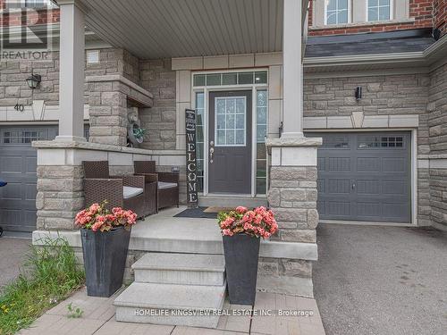 38 Veterans Street, Bradford West Gwillimbury, ON - Outdoor