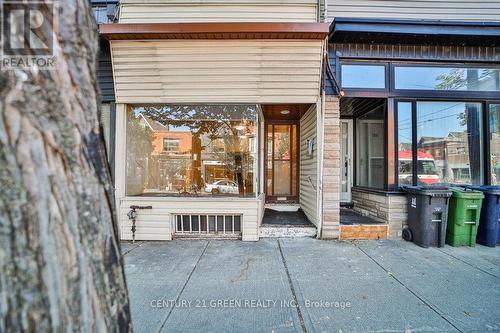 990 Dovercourt Road, Toronto, ON - Outdoor