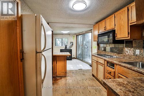 990 Dovercourt Road, Toronto, ON - Indoor Photo Showing Kitchen