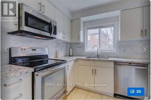 167 - 5255 Palmetto Place W, Mississauga, ON - Indoor Photo Showing Kitchen