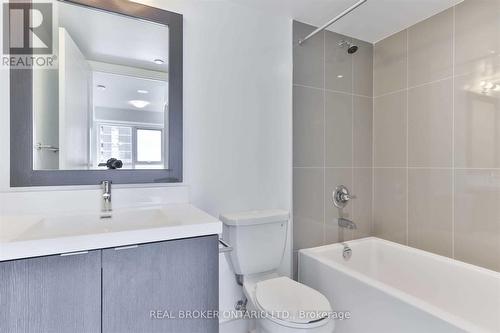 2504 - 7 Mabelle Avenue, Toronto, ON - Indoor Photo Showing Bathroom