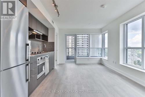 2504 - 7 Mabelle Avenue, Toronto, ON - Indoor Photo Showing Kitchen