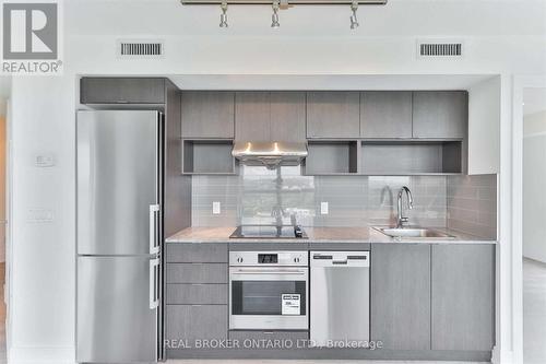 2504 - 7 Mabelle Avenue, Toronto, ON - Indoor Photo Showing Kitchen With Upgraded Kitchen