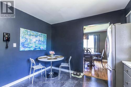 1026 St Matthews Avenue, Burlington, ON - Indoor Photo Showing Dining Room