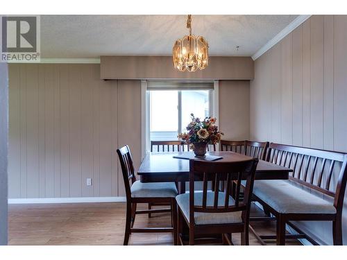 450 Hollywood Road S, Kelowna, BC - Indoor Photo Showing Dining Room