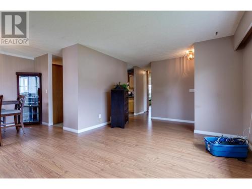 450 Hollywood Road S, Kelowna, BC - Indoor