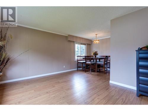 450 Hollywood Road S, Kelowna, BC - Indoor