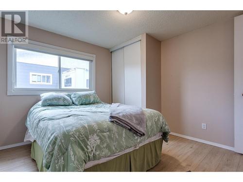 450 Hollywood Road S, Kelowna, BC - Indoor Photo Showing Bedroom