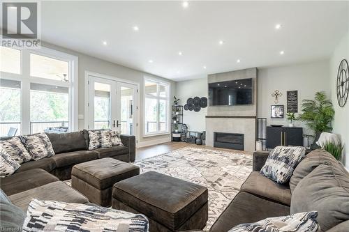 3331 Homestead Drive, Mount Hope, ON - Indoor Photo Showing Living Room With Fireplace