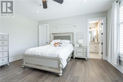 3331 Homestead Drive, Mount Hope, ON - Indoor Photo Showing Bedroom