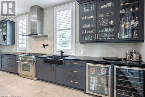 3331 Homestead Drive, Mount Hope, ON - Indoor Photo Showing Kitchen With Double Sink With Upgraded Kitchen