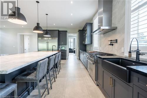 3331 Homestead Drive, Mount Hope, ON - Indoor Photo Showing Kitchen With Upgraded Kitchen