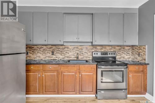 1866 Atkinson Street, Regina, SK - Indoor Photo Showing Kitchen With Double Sink