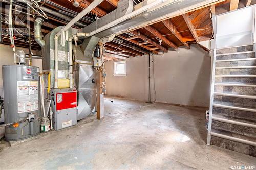 1866 Atkinson Street, Regina, SK - Indoor Photo Showing Basement