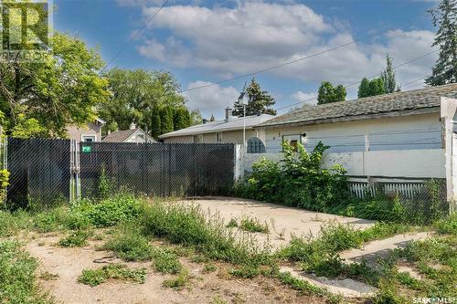 1866 Atkinson Street, Regina, SK - Outdoor