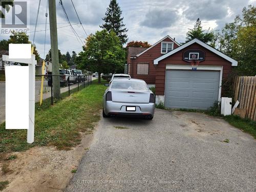 detached garage - 4 Dover Street, Woodstock, ON - Outdoor