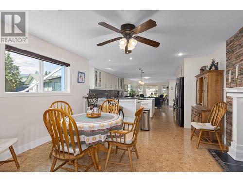 6109 Thwaite Crescent, Peachland, BC - Indoor Photo Showing Dining Room