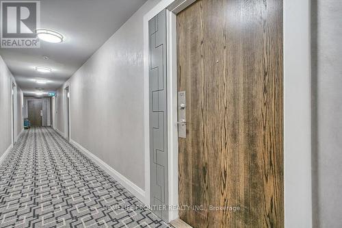 725 - 99 Eagle Rock Way, Vaughan, ON - Indoor Photo Showing Other Room