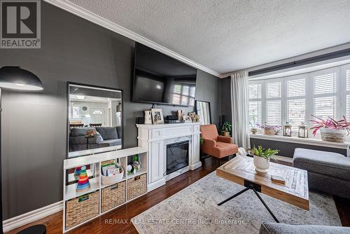 15 Locheed Drive, Hamilton, ON - Indoor Photo Showing Living Room With Fireplace