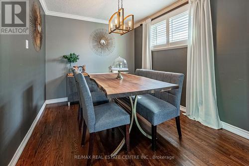 15 Locheed Drive, Hamilton, ON - Indoor Photo Showing Dining Room