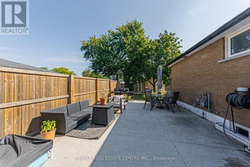 15 Locheed Drive, Hamilton, ON - Outdoor With Exterior