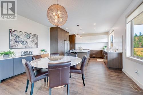 1459 Rocky Point Drive, Kelowna, BC - Indoor Photo Showing Dining Room