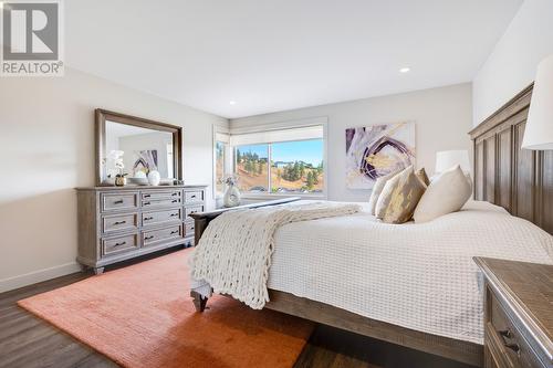 1459 Rocky Point Drive, Kelowna, BC - Indoor Photo Showing Bedroom