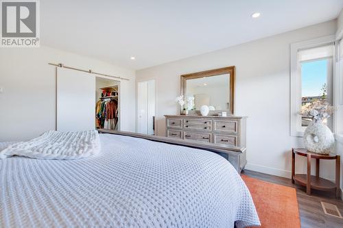 1459 Rocky Point Drive, Kelowna, BC - Indoor Photo Showing Bedroom