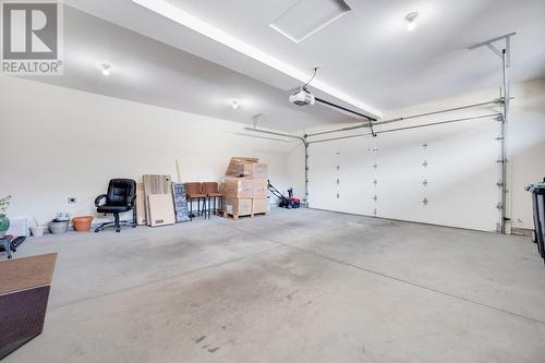 1459 Rocky Point Drive, Kelowna, BC - Indoor Photo Showing Garage